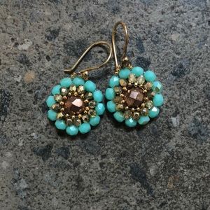 Flower dangle earring